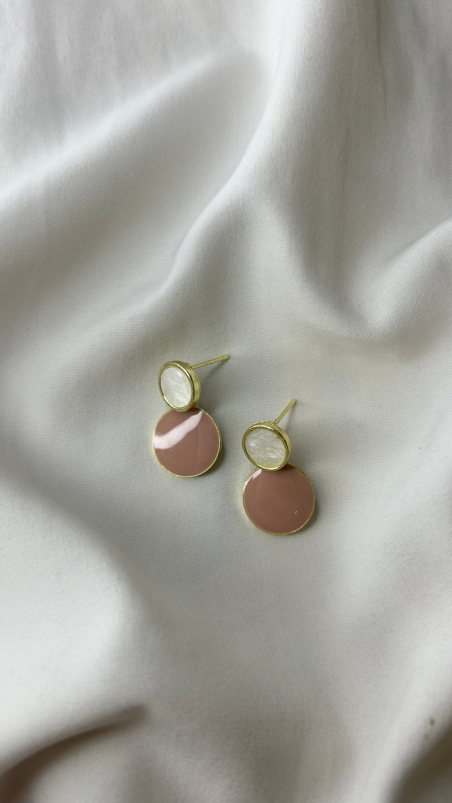 Dual-Tone Circle Stud Earrings
