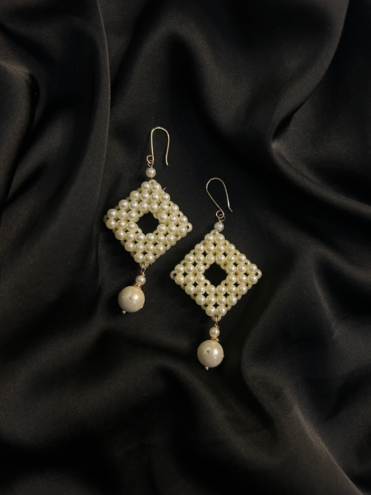 White tangle